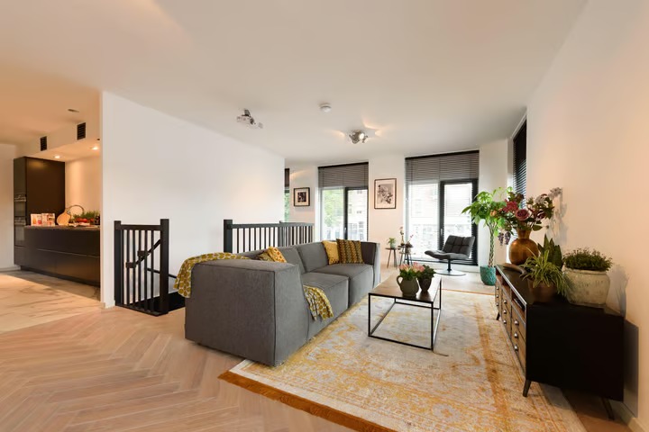 Benedenwoning Van der Takstraat 91 in Rotterdam