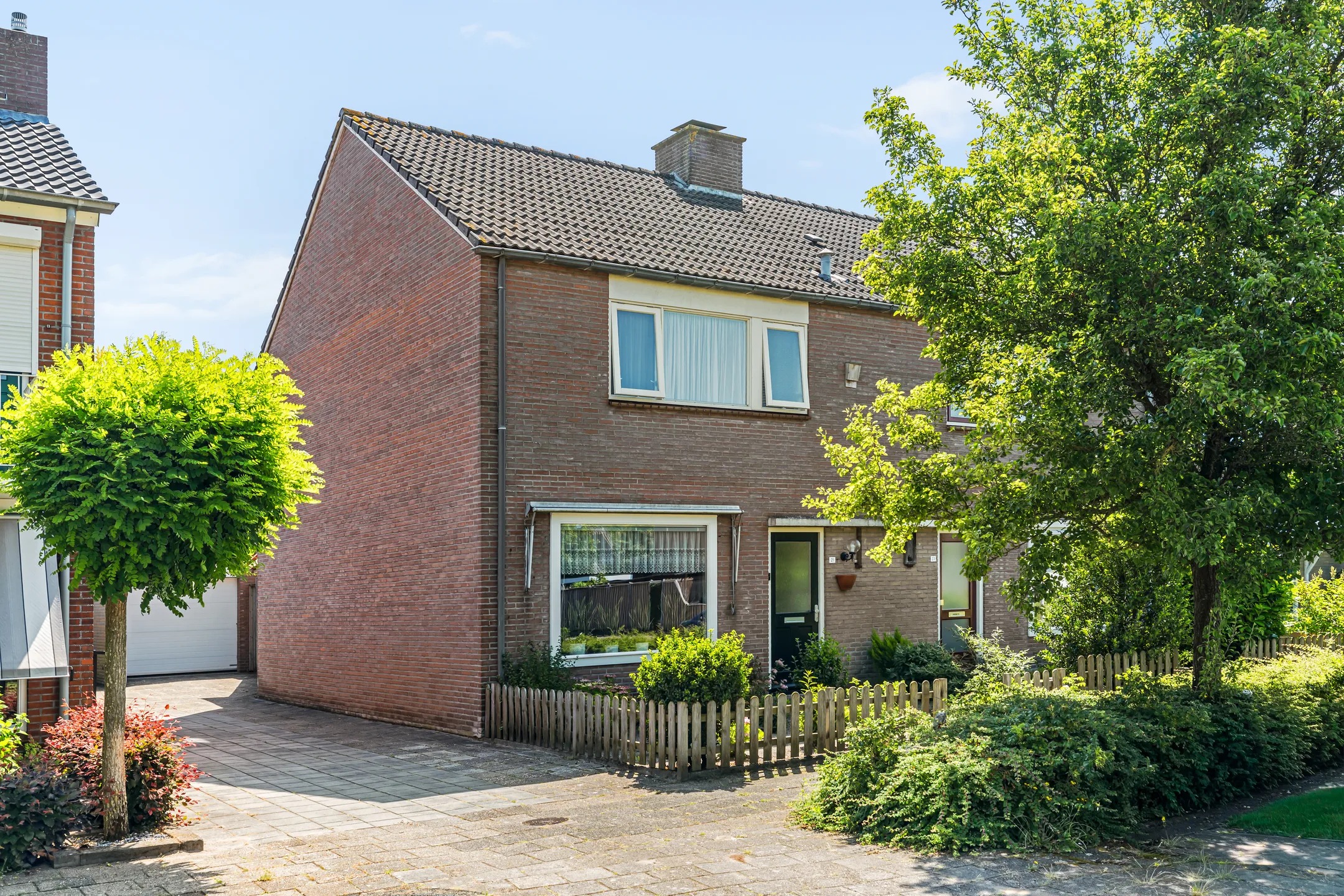 Hoekwoning Nijverheidstraat 21 in Lemelerveld