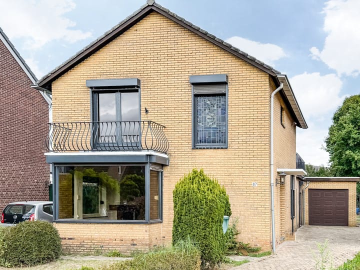 Eengezinswoning, vrijstaande woning Dorpstraat 87 in Echt