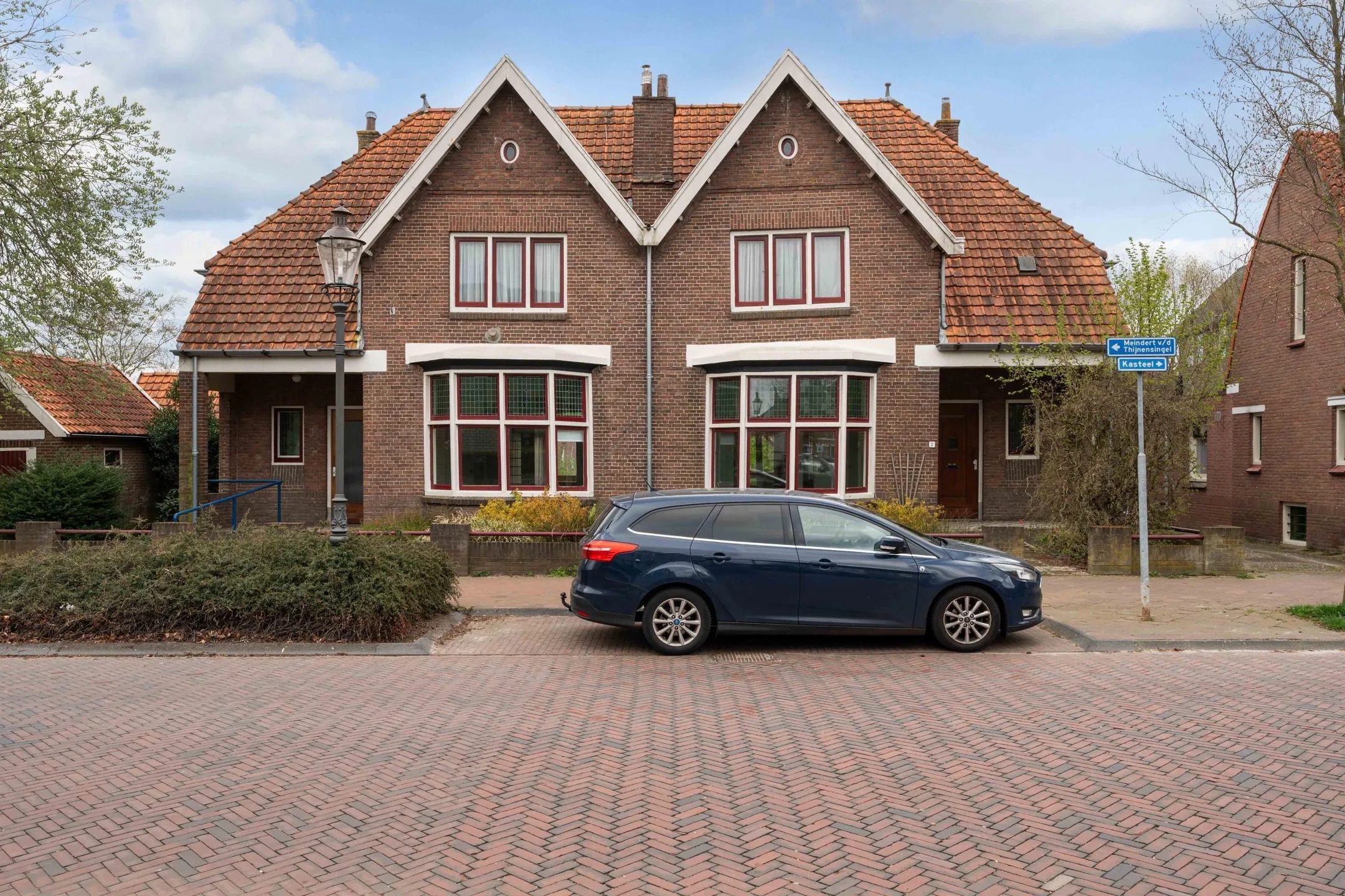 2-onder-1-kapwoning Meindert vd Thijnensngl 2 in Coevorden