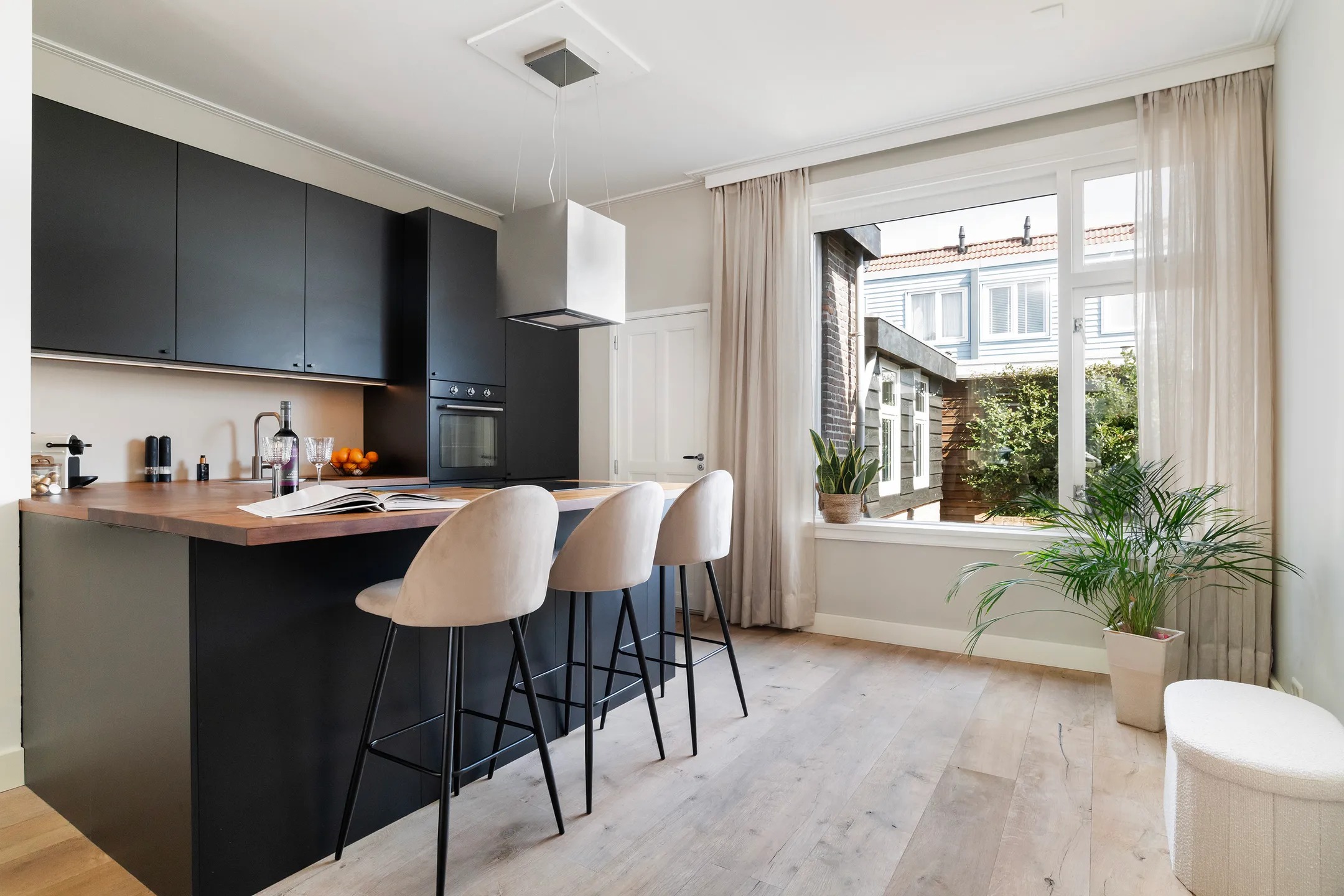 Tussenwoning Zwijndrechtsestraat 12 in Rotterdam