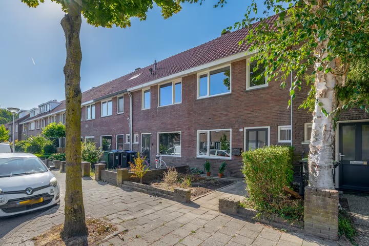 Tussenwoning Bergen op Zoomstraat 43 in Eindhoven