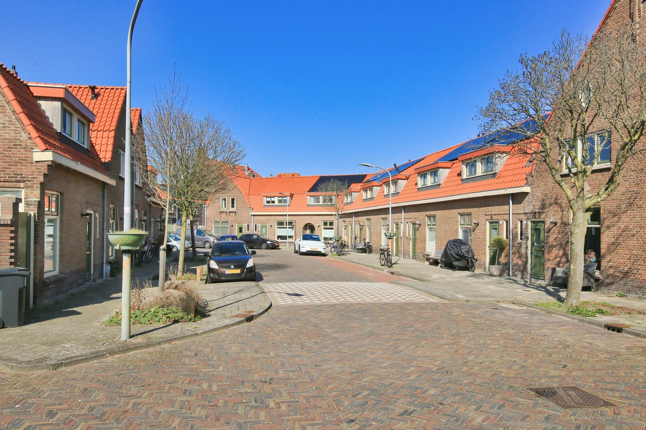Tussenwoning Emostraat 17 in Haarlem