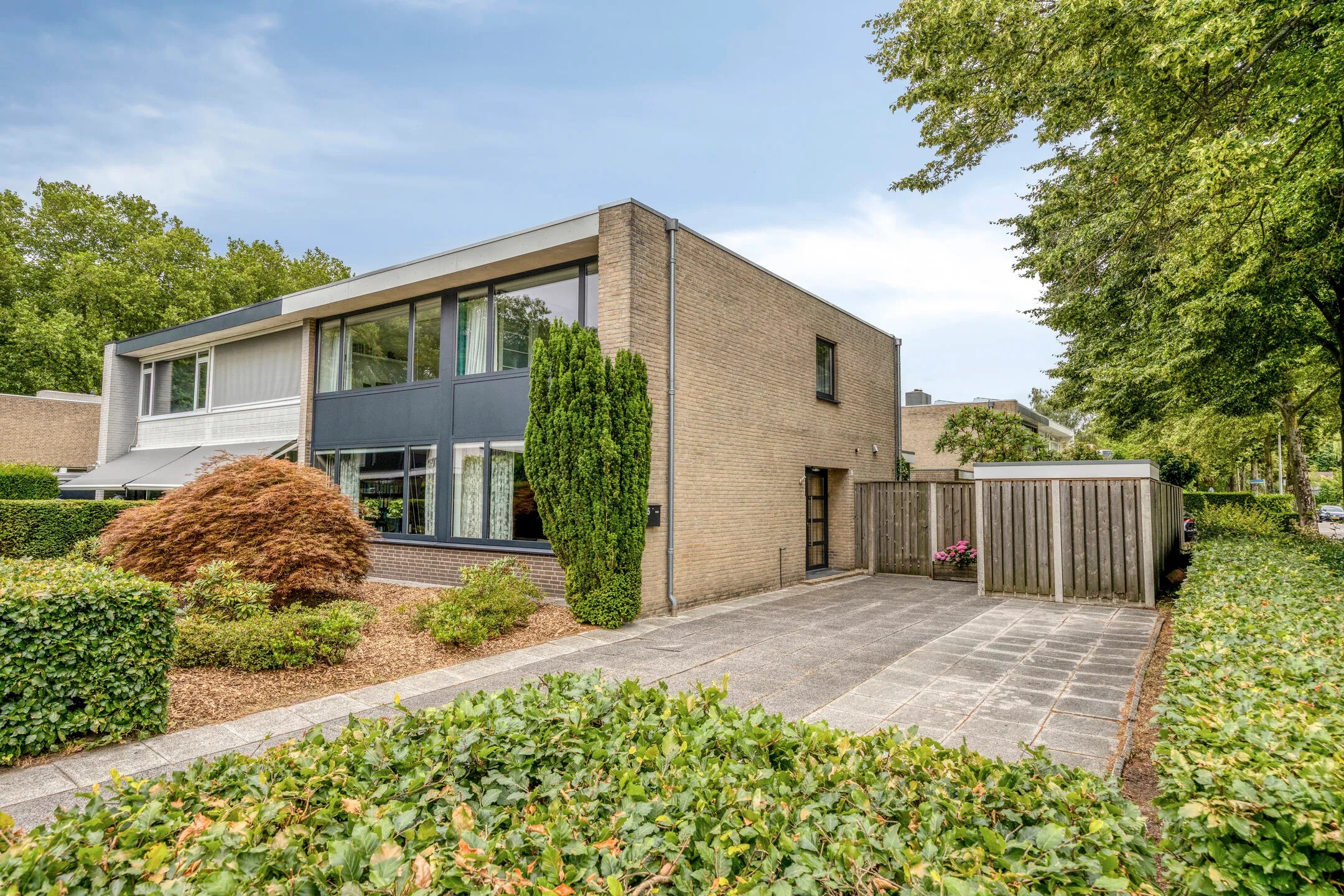 2-onder-1-kapwoning Debussylaan 15 in Tilburg