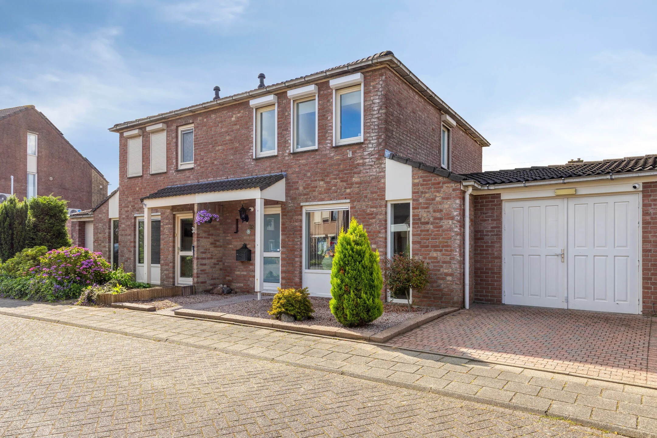 Geschakelde 2-onder-1-kapwoning Zalm 32 in Oss