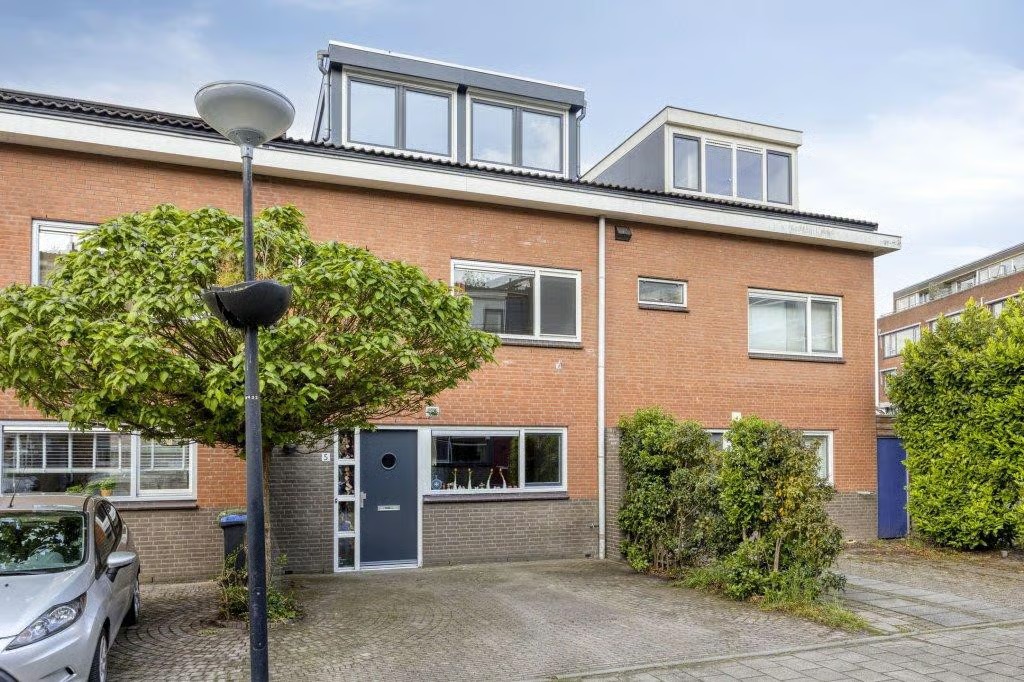 Tussenwoning Justus van Effenpad 5 in Gouda