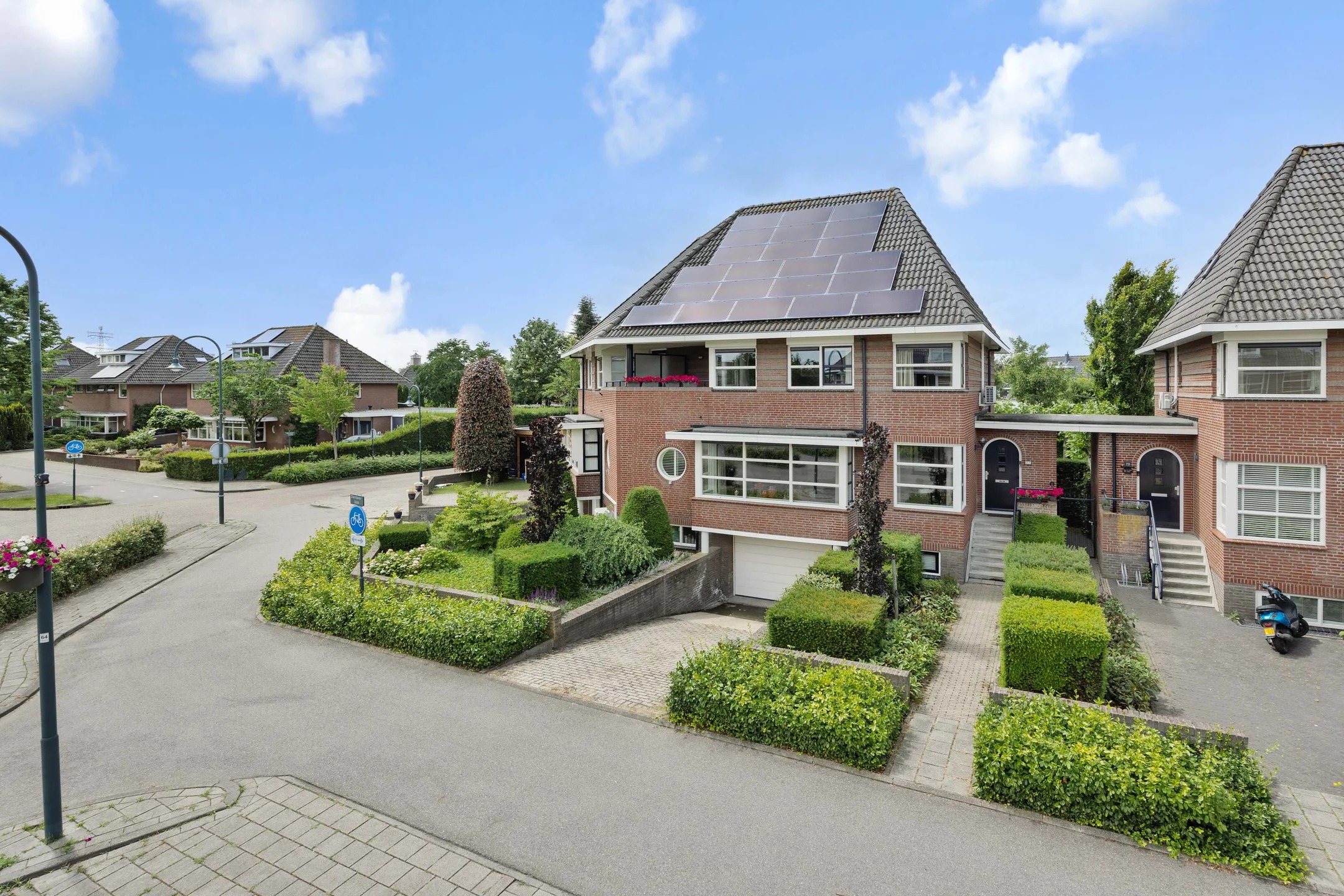 2-onder-1-kapwoning (split-level woning) Dierdonklaan 77 in Helmond