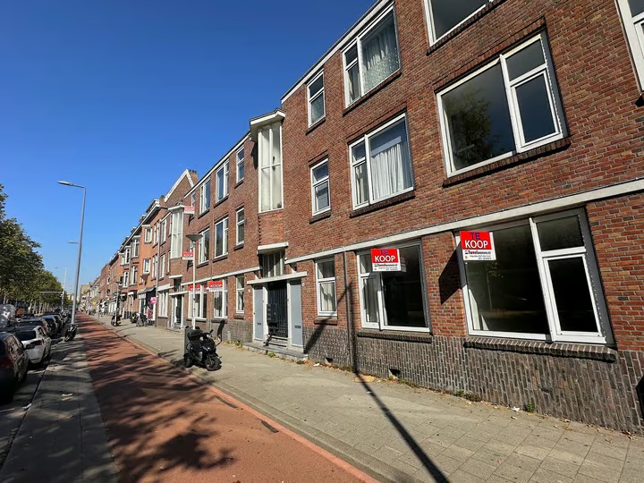 Benedenwoning Strevelsweg 23 F in Rotterdam