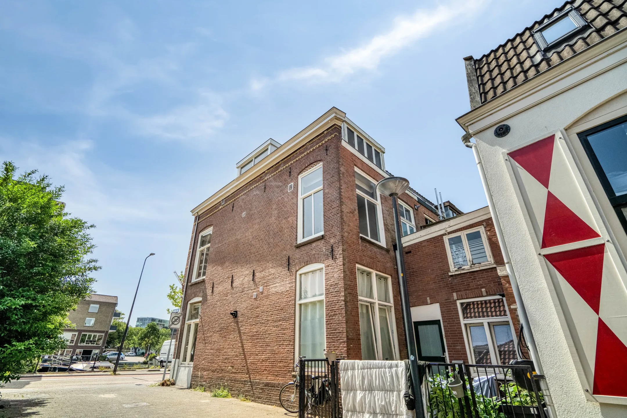 Benedenwoning Lage Rijndijk 9 in Leiden