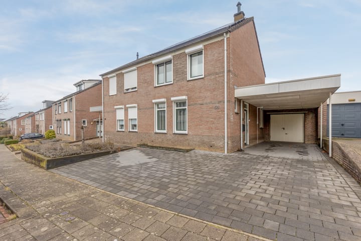 2-onder-1-kapwoning Platanendreef 58 Brunssum