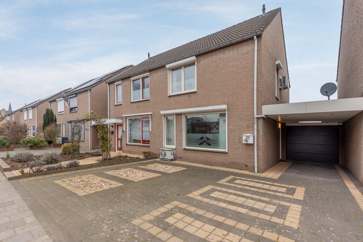 2-onder-1-kapwoning Tudderenderweg 4 C in Sittard