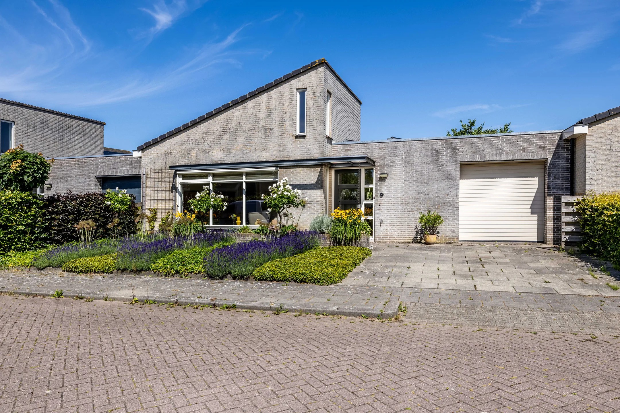 Geschakelde woning De Eker 10 in Goutum
