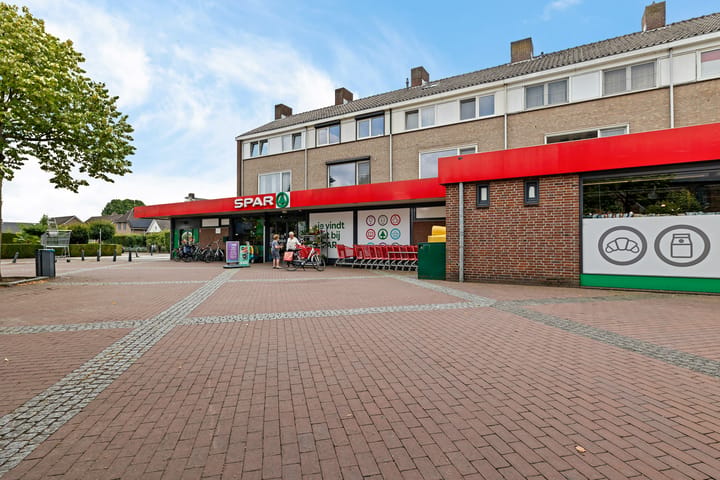 Bovenwoning Dorpstraat 83 in Baexem