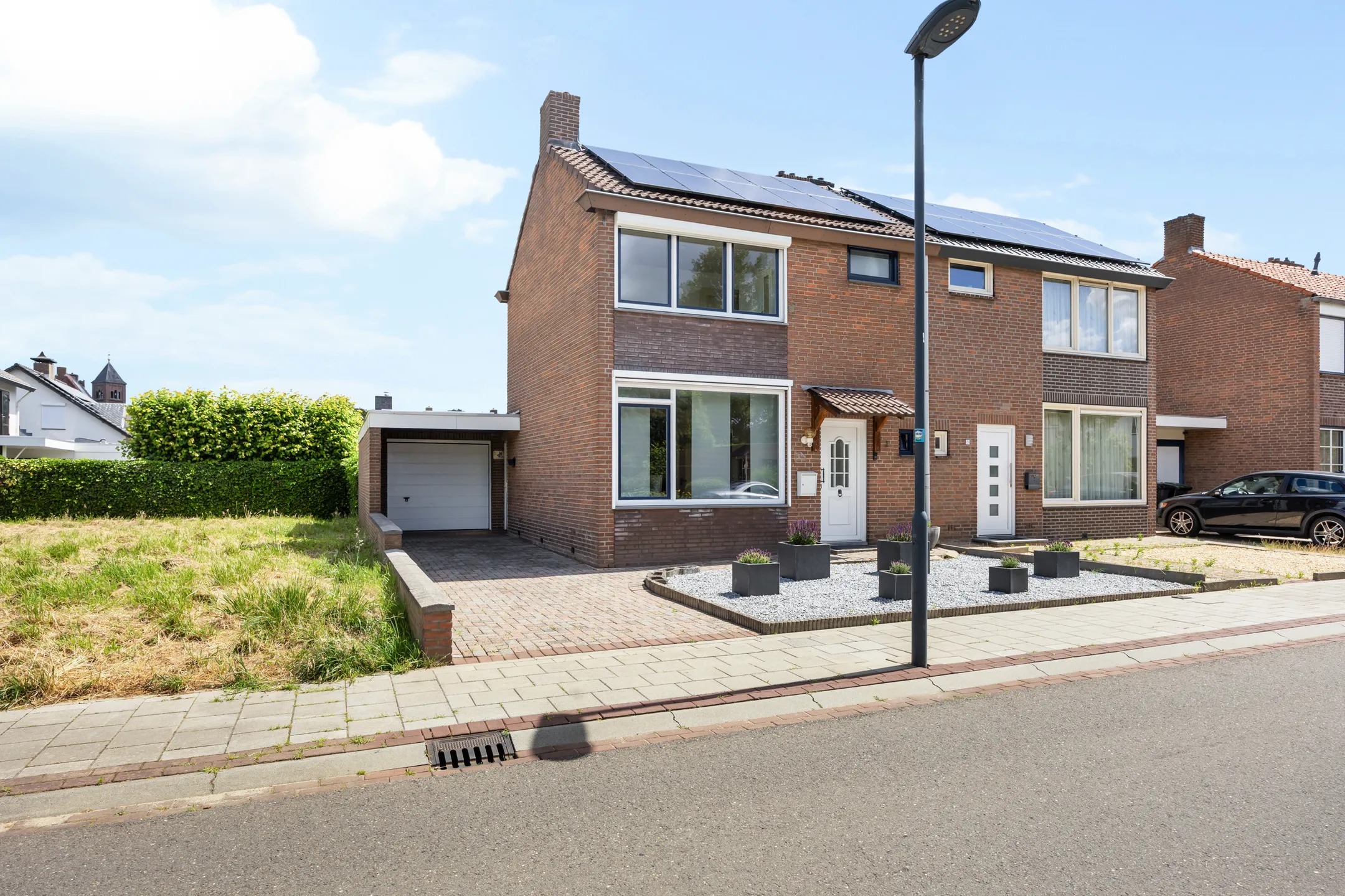 2-onder-1-kapwoning Heulsterstraat 1 in Susteren