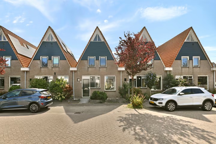 Tussenwoning Pijlkruid 5 in Velserbroek