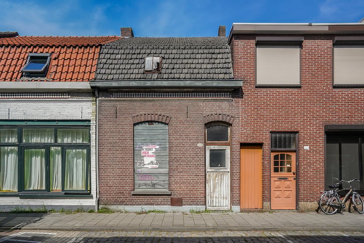 Eengezinswoning, tussenwoning Hoogvensestraat 139 Tilburg