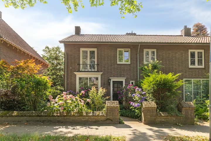 Hoekwoning Vianenstraat 38 in Oss