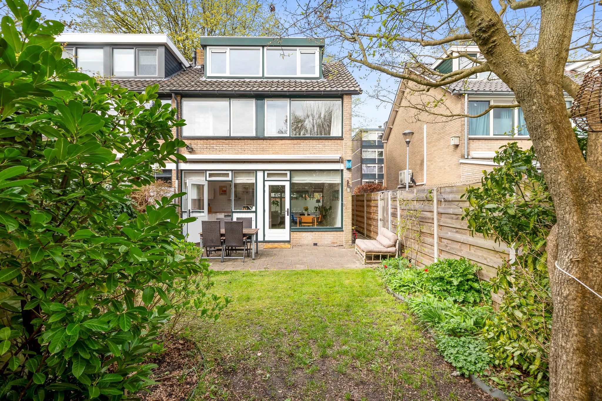 Hoekwoning Engelandlaan 175 in Haarlem