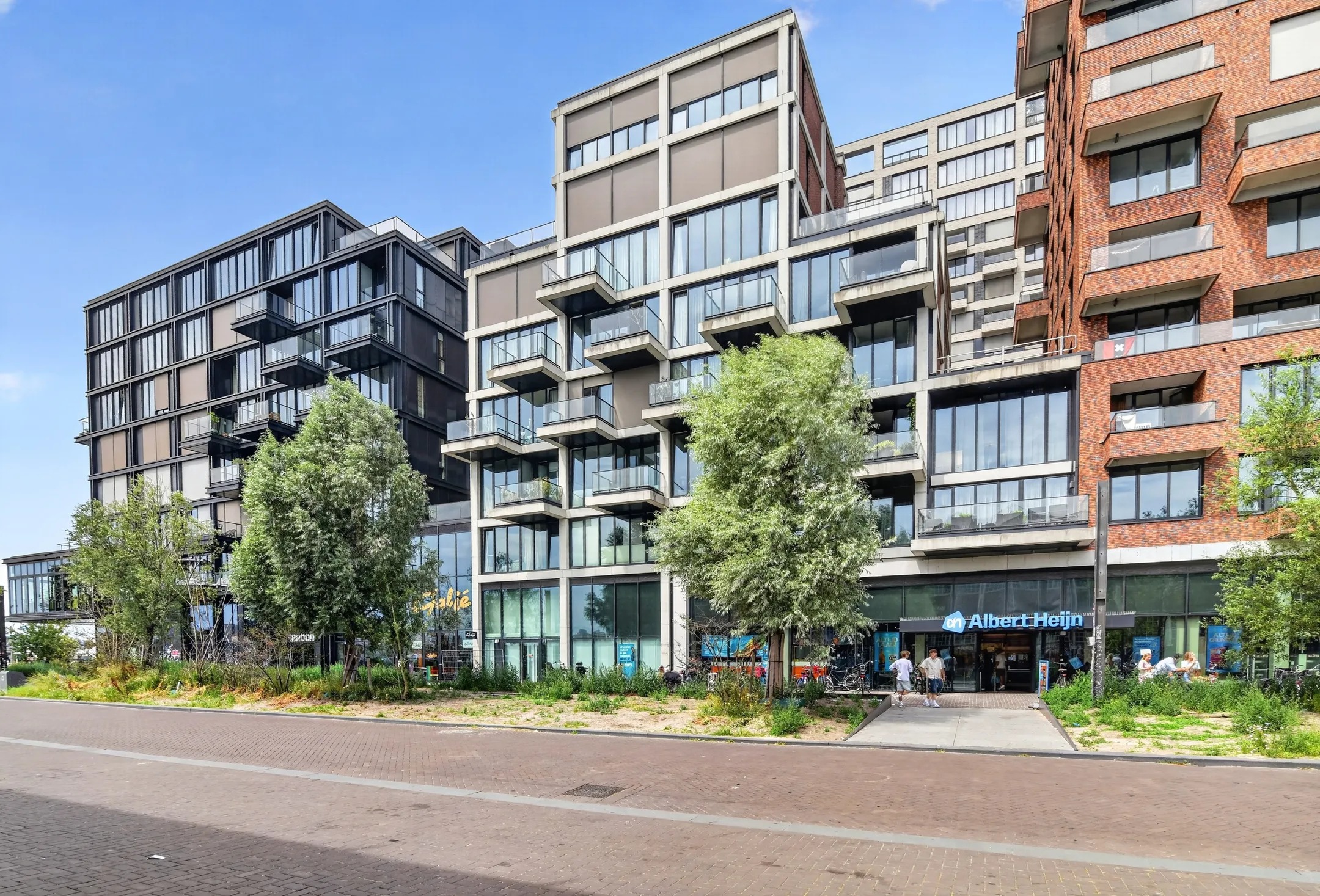 Galerijflat ms. van Riemsdijkweg 228 in Amsterdam