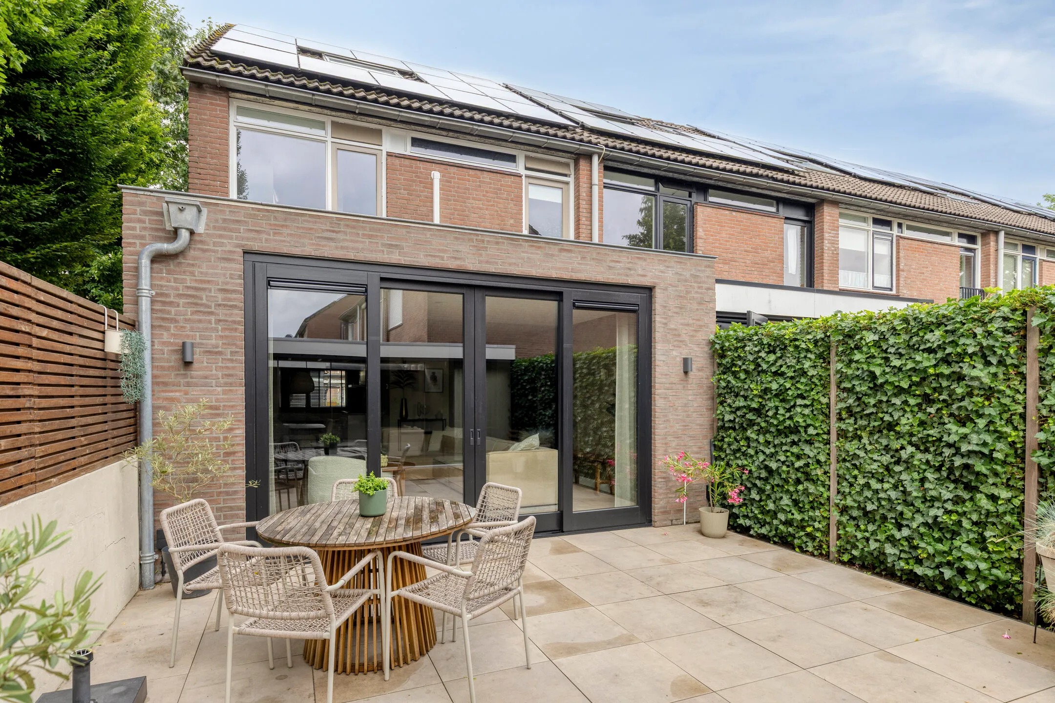 Hoekwoning Zoetendaal 175 in Elst