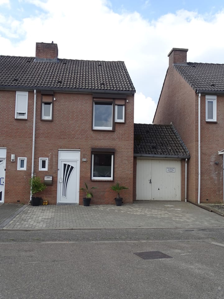 Eengezinswoning, geschakelde 2-onder-1-kapwoning Schuttersdreef 3 Elsloo