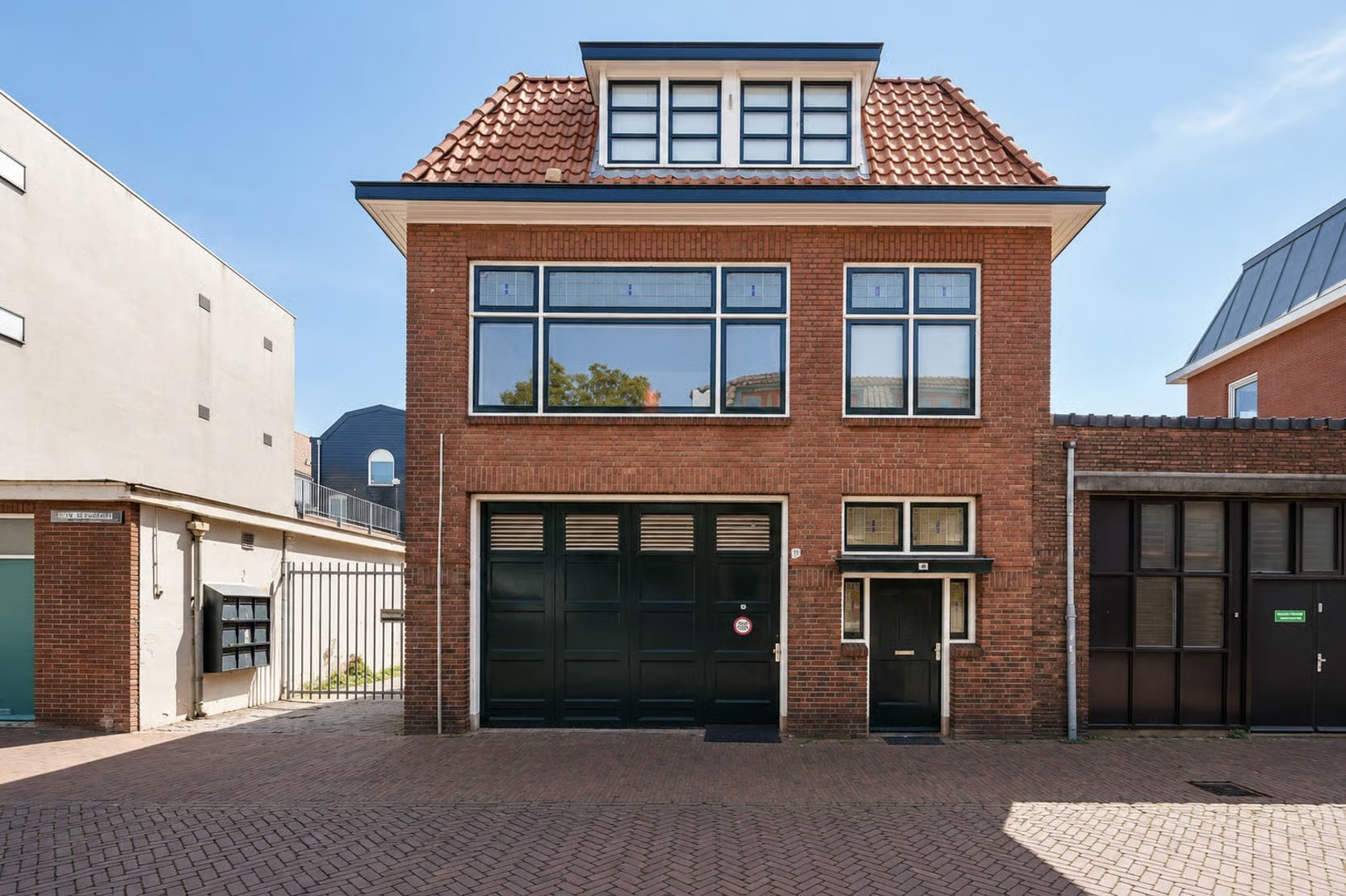 Bovenwoning Van der Werfstraat 19 A in Leiden