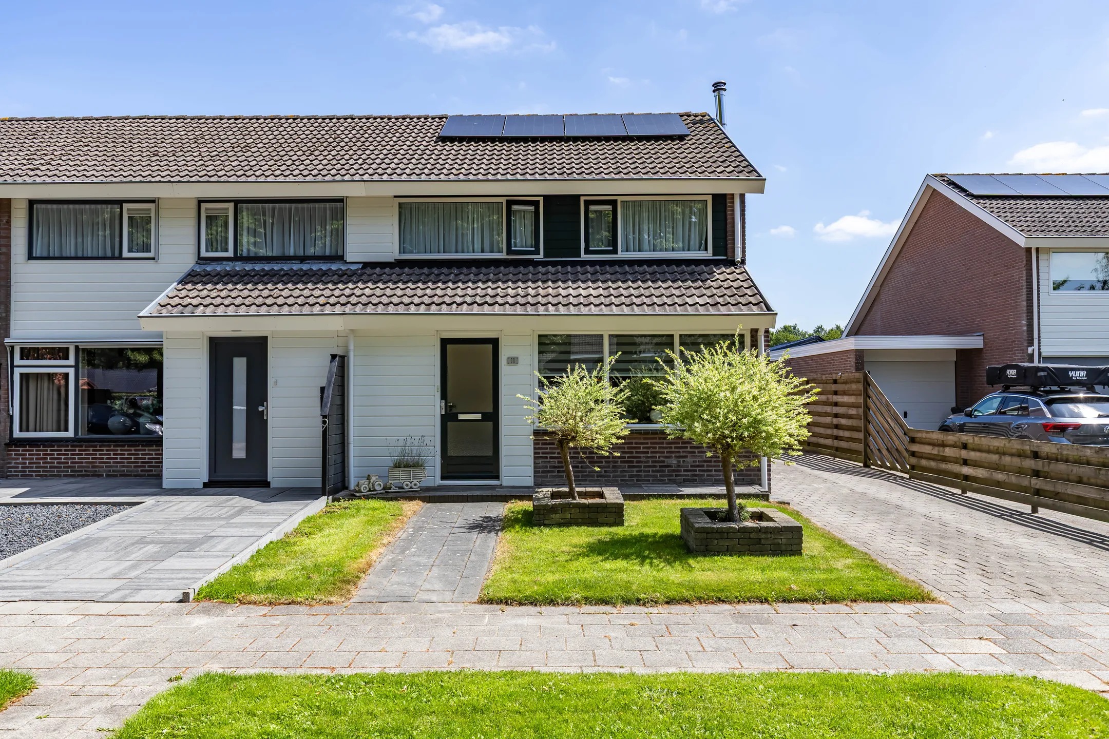 Hoekwoning José Vigevenoweg 11 in Sumar