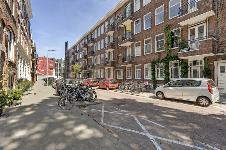 Bovenwoning Roo-Valkstraat 16 C in Rotterdam