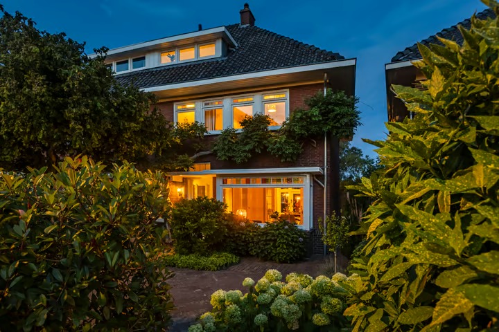2-onder-1-kapwoning Tuindorpstraat 19 in Hengelo