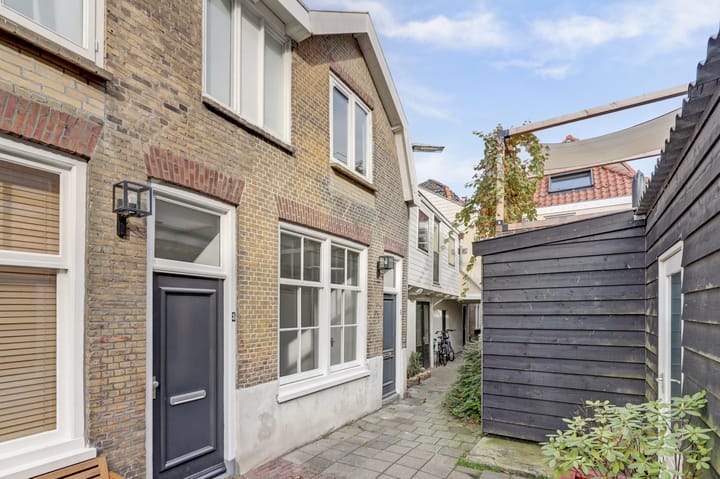 Tussenwoning Oranjehofje 2 in Gouda