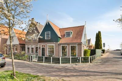 Eengezinswoning, hoekwoning Niesenoortsburgwal 38 in Monnickendam