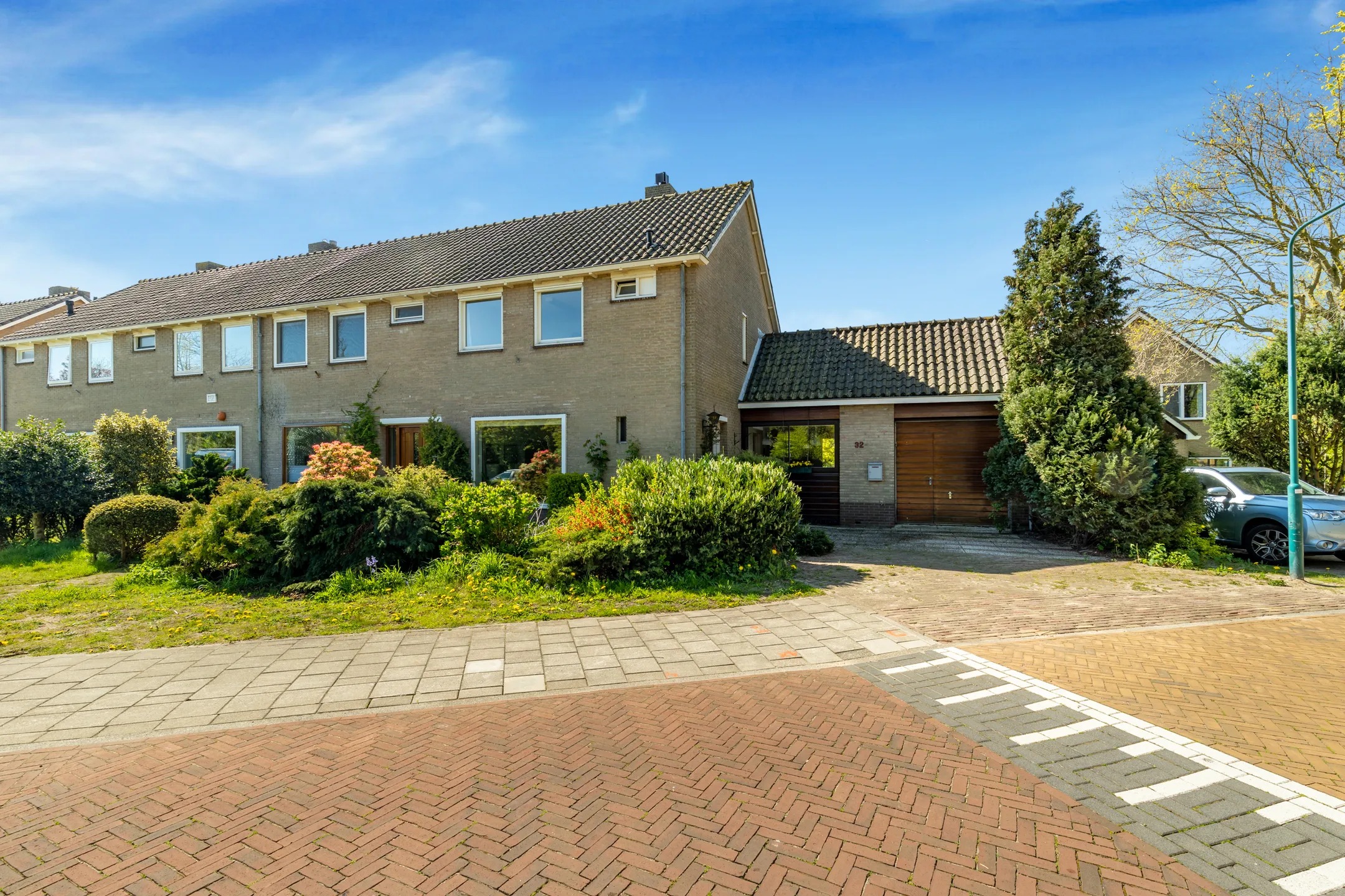 Hoekwoning Laan van Muijs 32 in Heiloo
