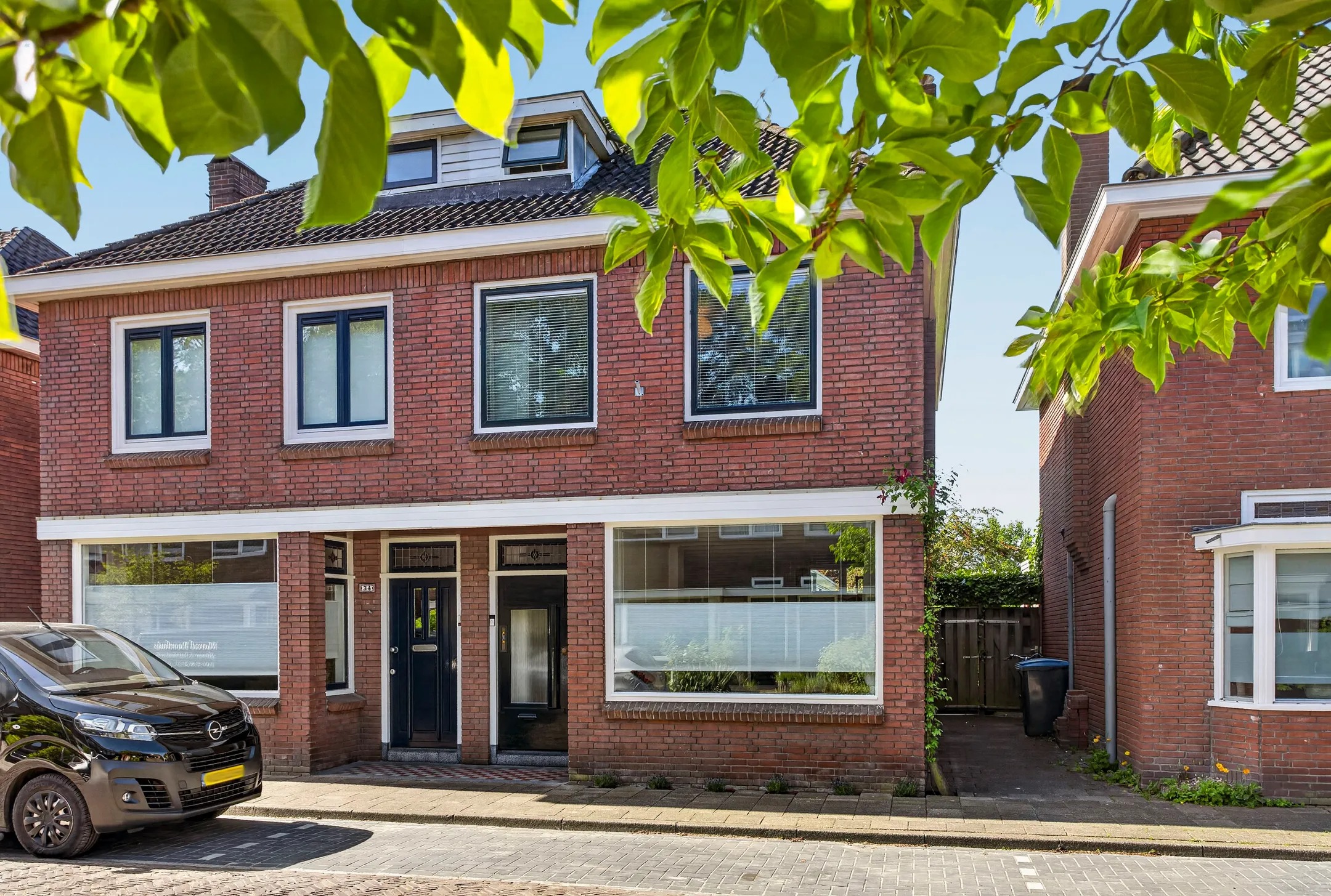 2-onder-1-kapwoning Crocusstraat 32 in Enschede