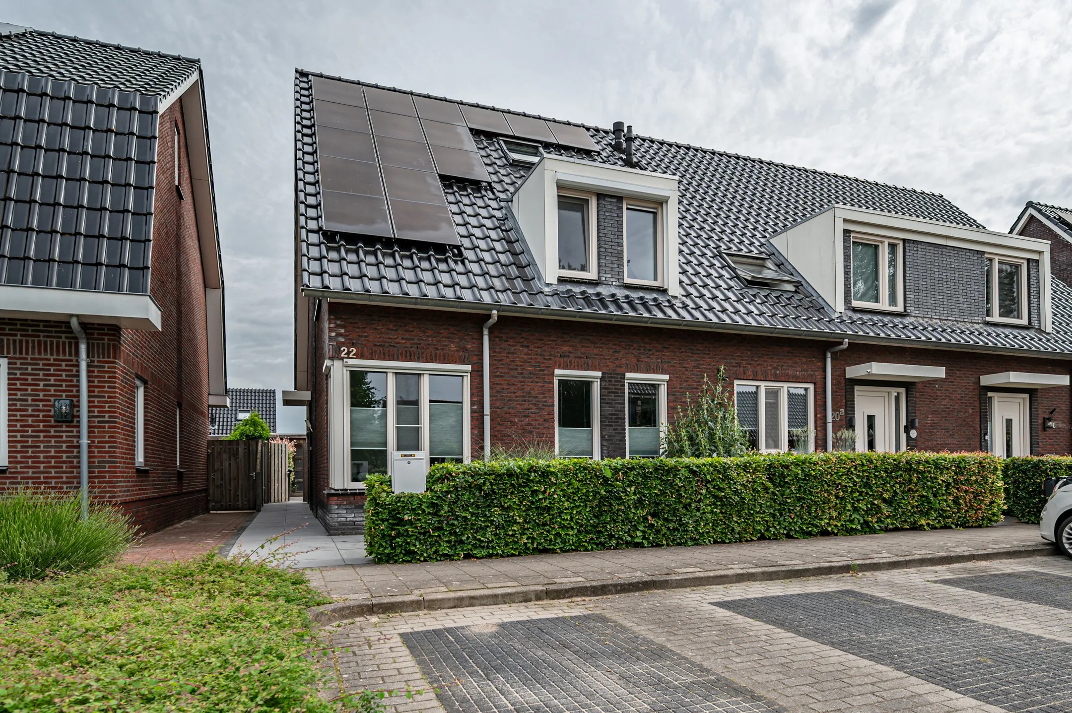 Hoekwoning Iepenlaan 22 in Rouveen