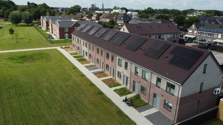 Hoekwoning Van Goghstraat 2 in Sittard