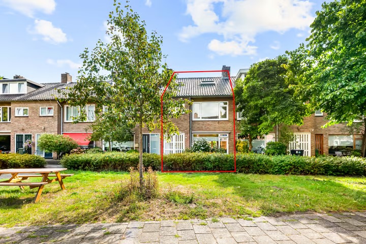 Tussenwoning De Carpentierlaan 27 in Haarlem