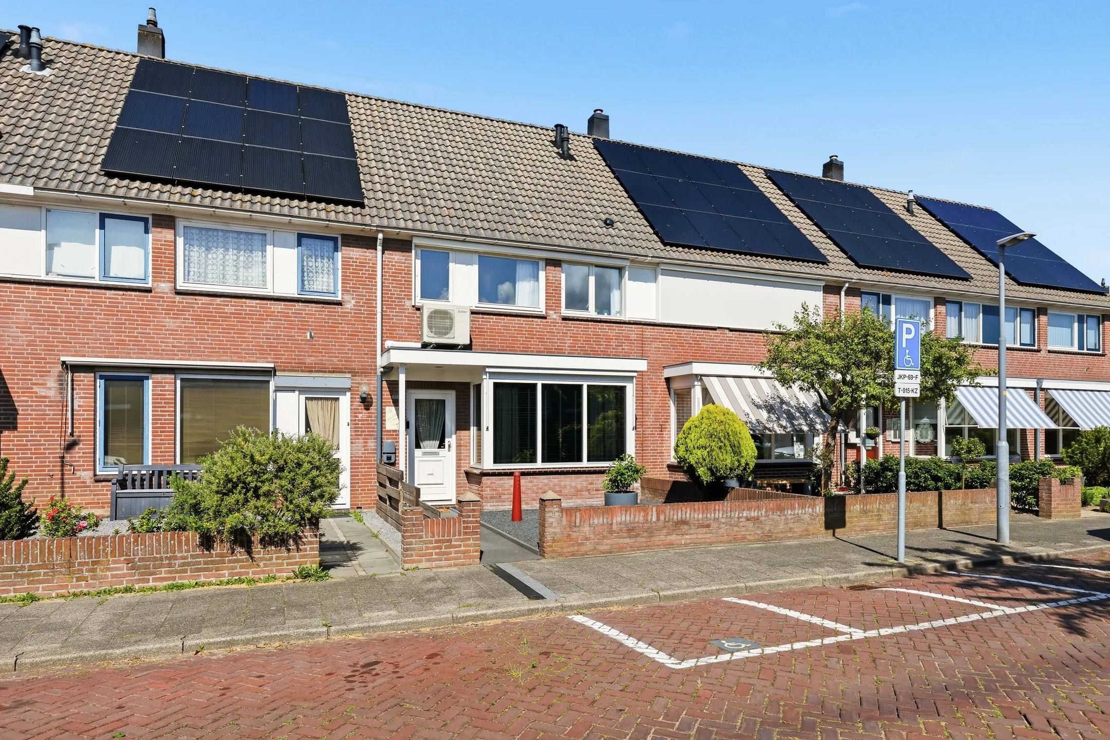 Tussenwoning Aletta Jacobsstraat 132 in Heemskerk