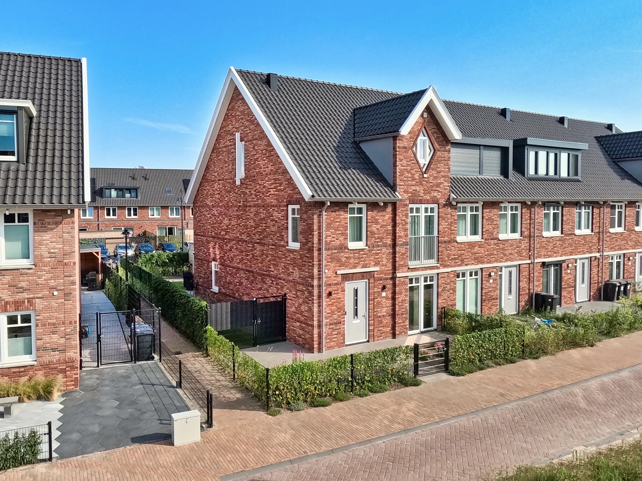 Hoekwoning Oleanderlaan 87 in Badhoevedorp