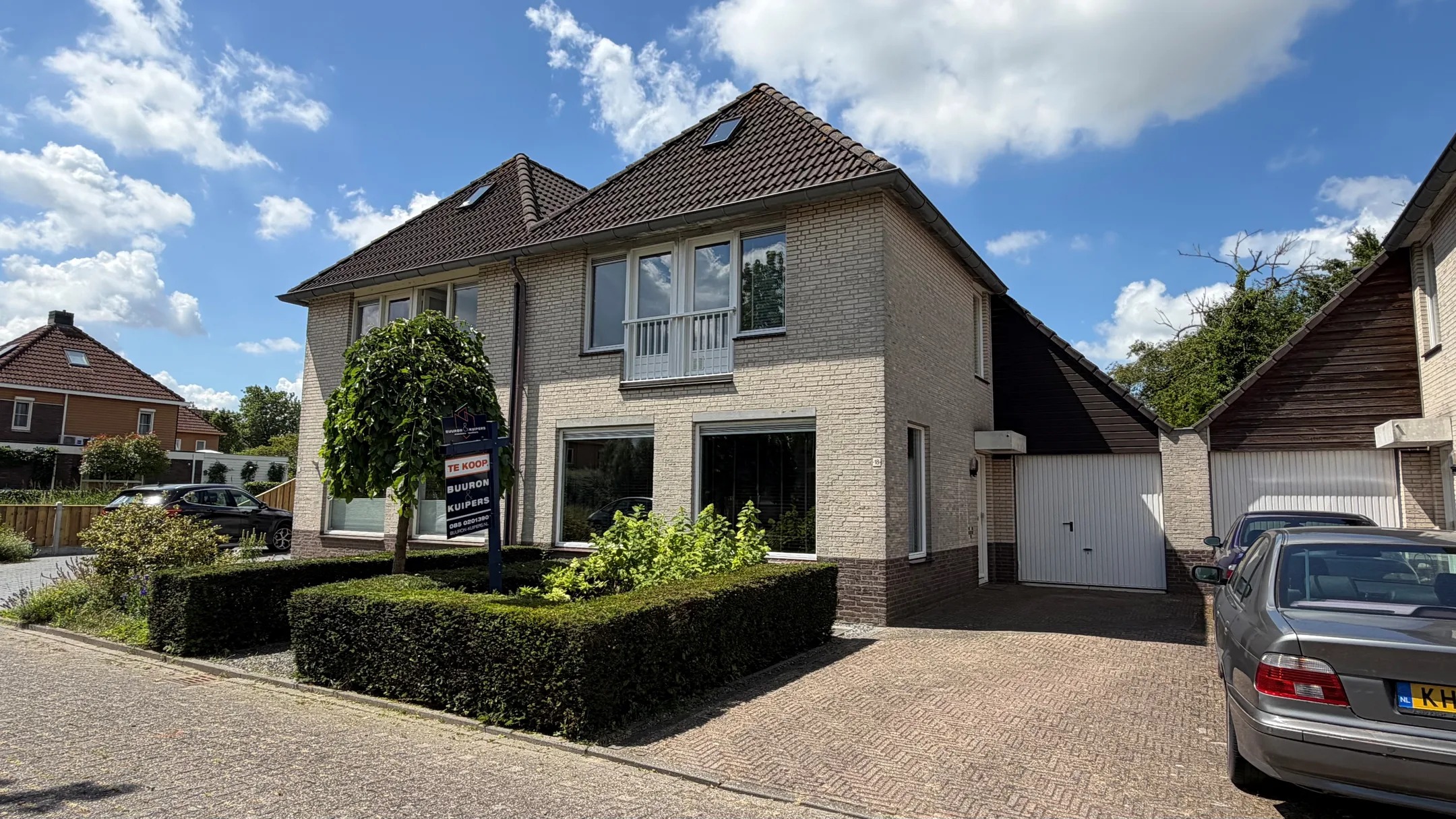 2-onder-1-kapwoning Gebroeders Delhezstraat 18 in Steenbergen