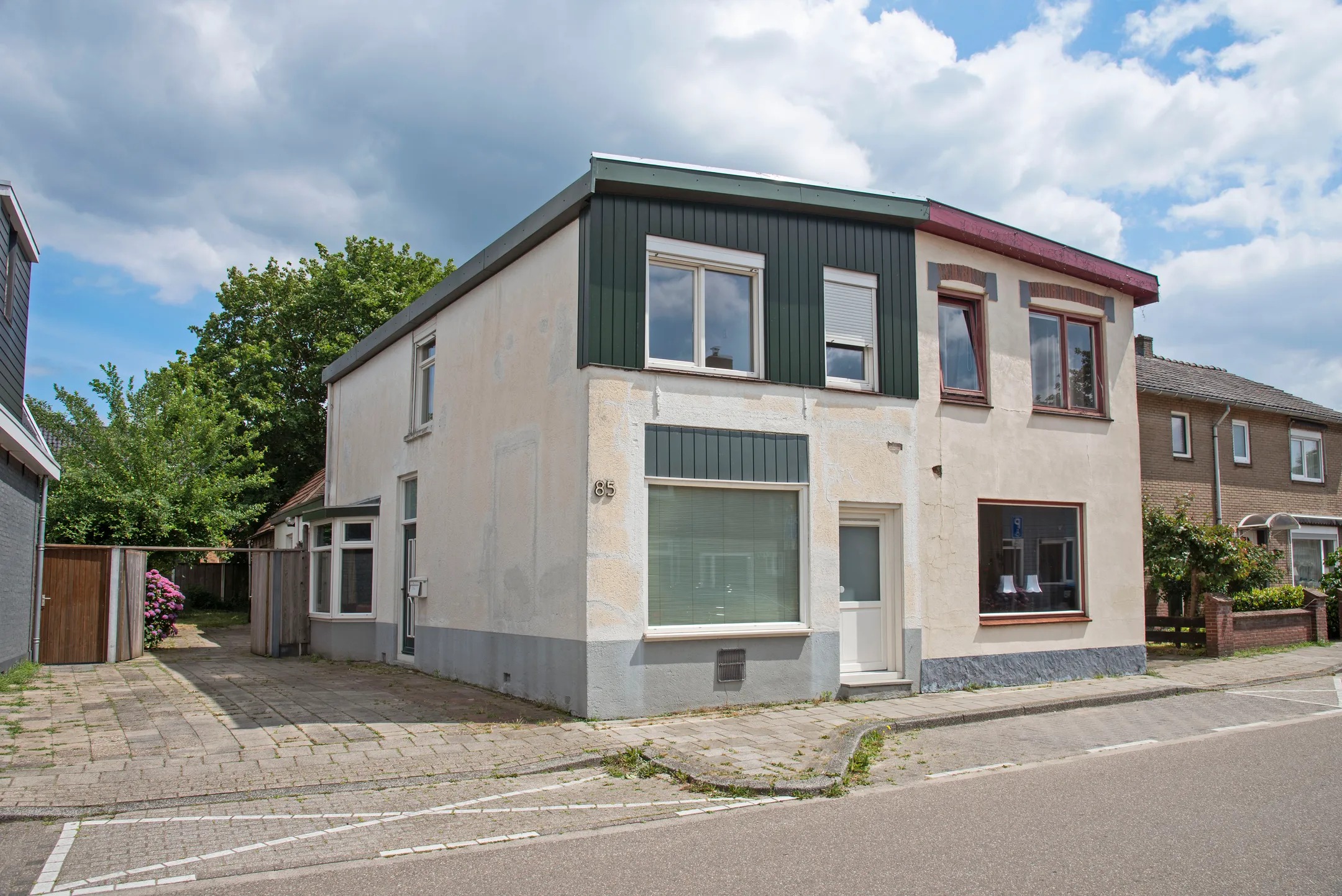 2-onder-1-kapwoning Oostveenweg 85 in Enschede