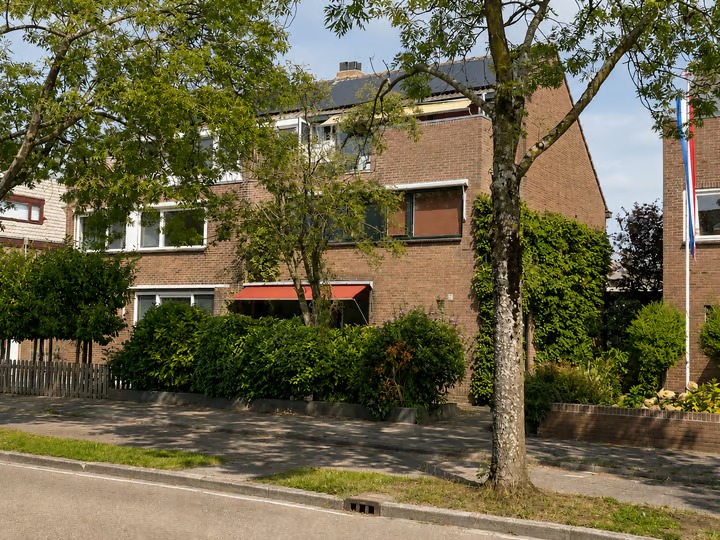 2-onder-1-kapwoning Zuidsingel 57 in Kortenhoef
