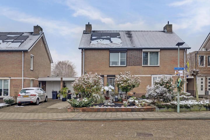 2-onder-1-kapwoning Lage Lei 19 in Arcen
