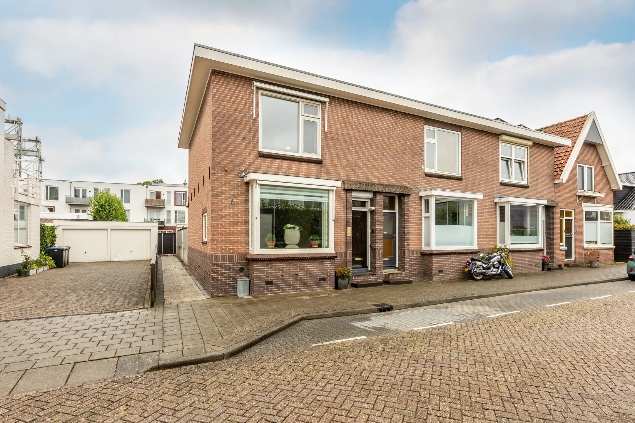 Hoekwoning Julianastraat 14 in Waddinxveen