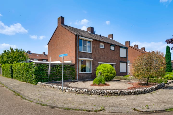 2-onder-1-kapwoning Wingerdstraat 28 in Heythuysen