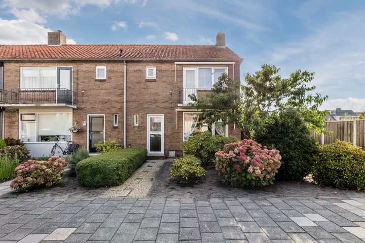 Hoekwoning Prinses Irenestraat 15 in Hoogeveen