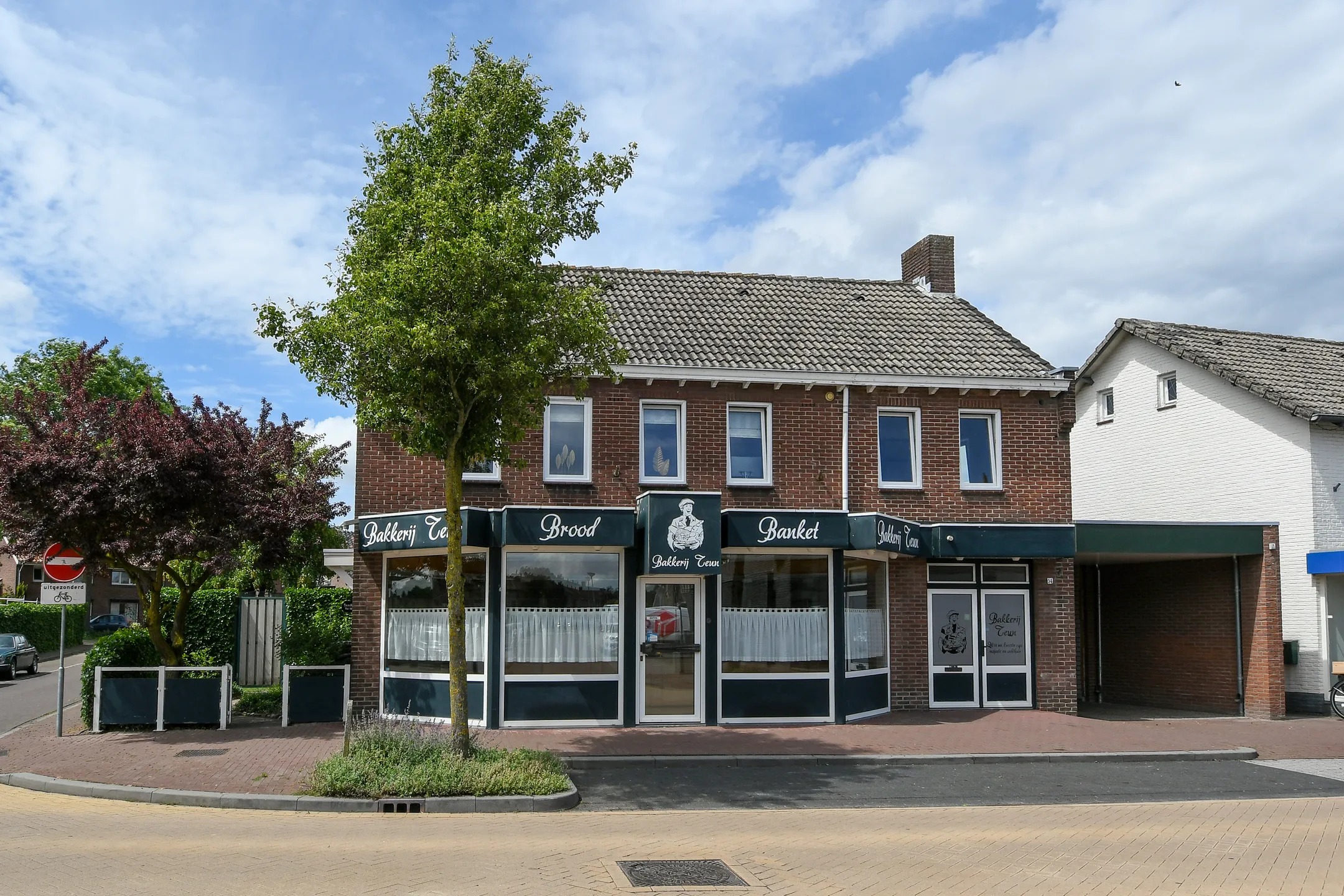 Vrijstaande woning (bedrijfs- of dienstwoning) Kerkstraat 54 Panningen