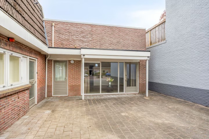 Geschakelde 2-onder-1-kapwoning Het Hoekje 37 c in Hollandscheveld