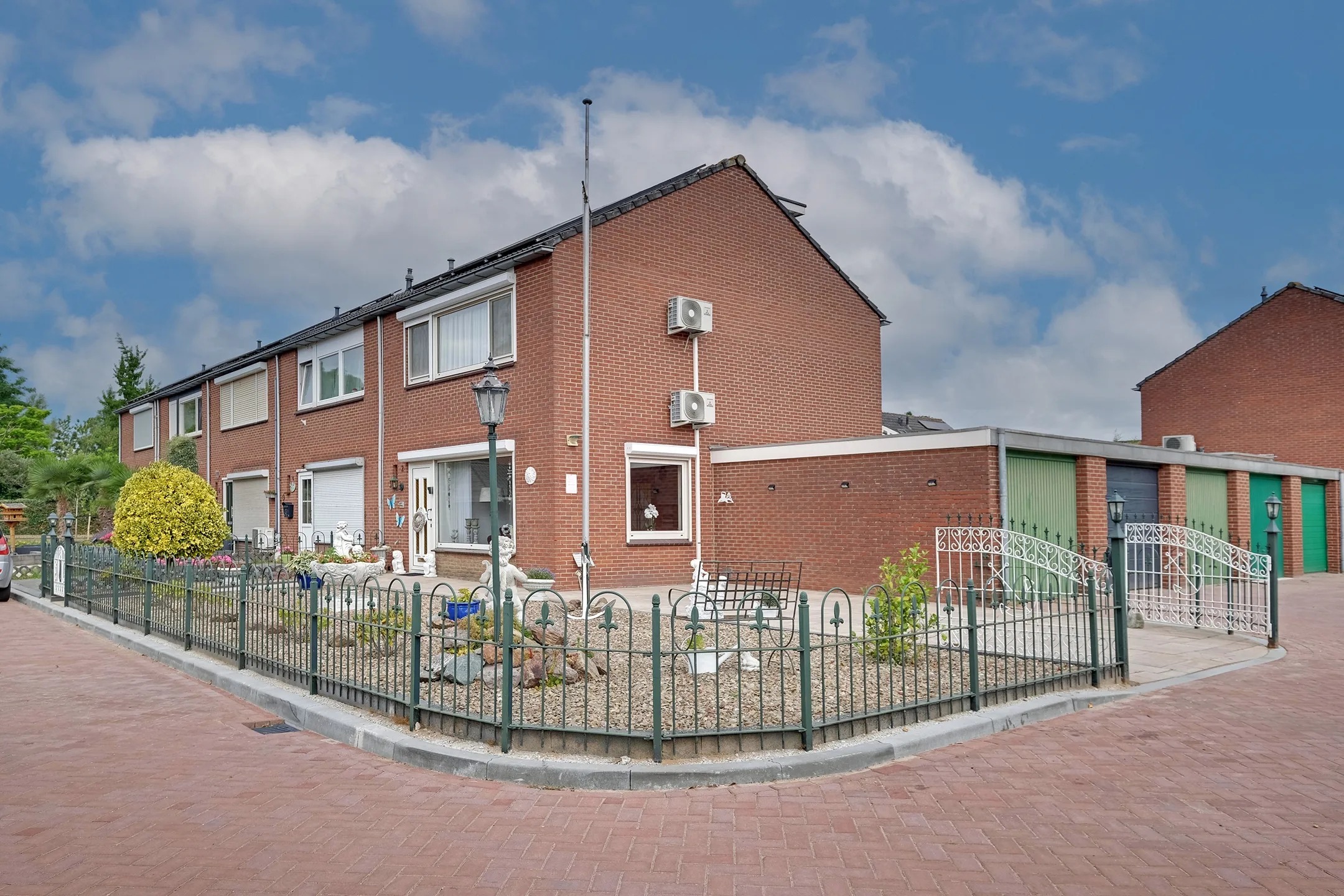 Hoekwoning Schuttersstraat 2 in Lobith