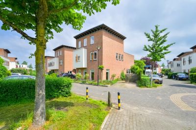 Halfvrijstaande woning Kloostertuin 1 in Houten