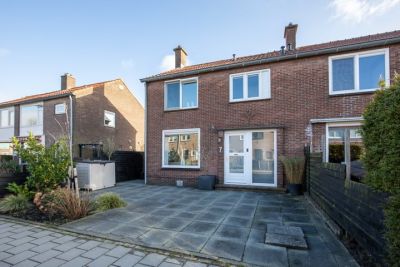 Hoekwoning Schrevelsgerecht 7 in Rijsenhout